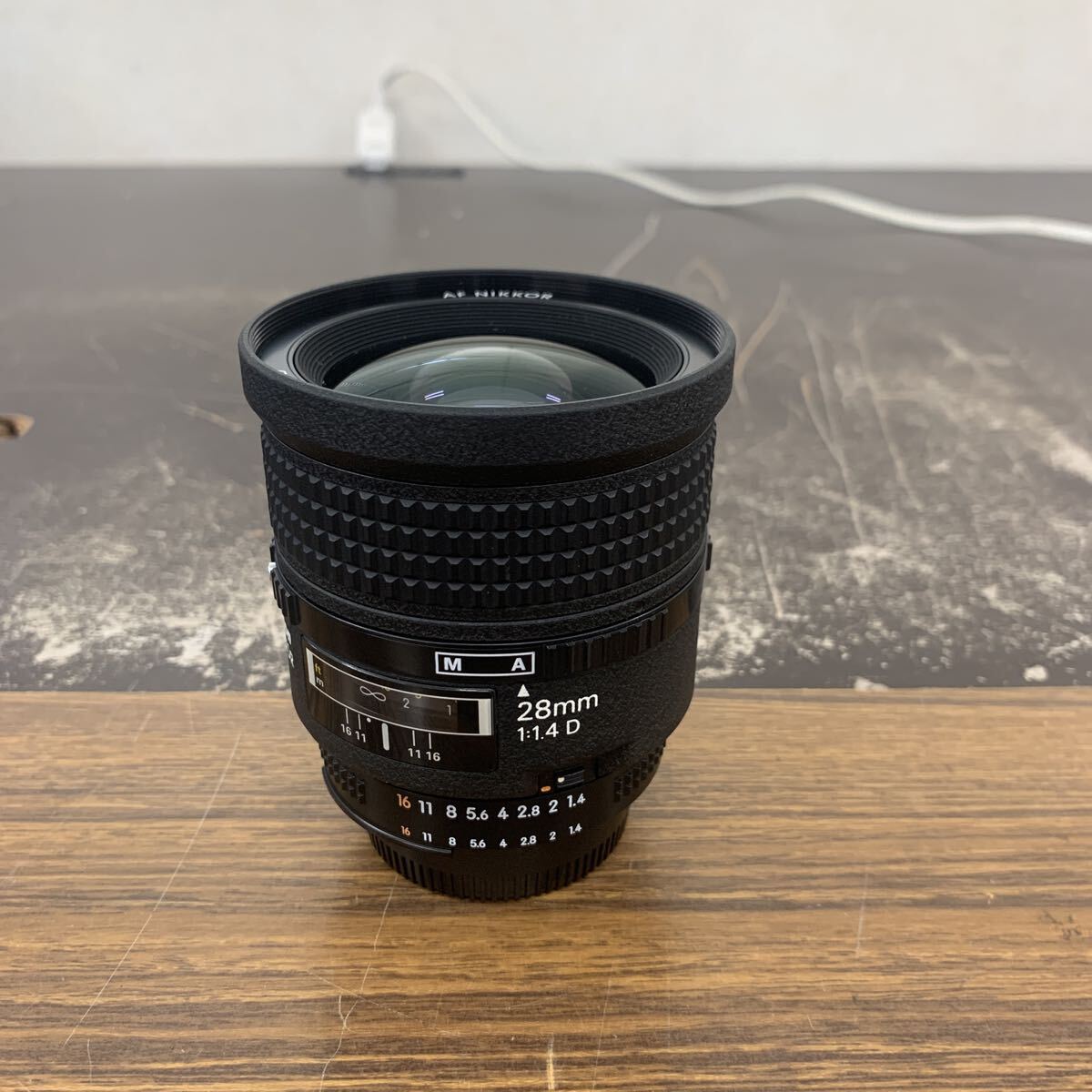 Yahoo!オークション -「nikon af nikkor 28mm f1.4 d」の落札相場