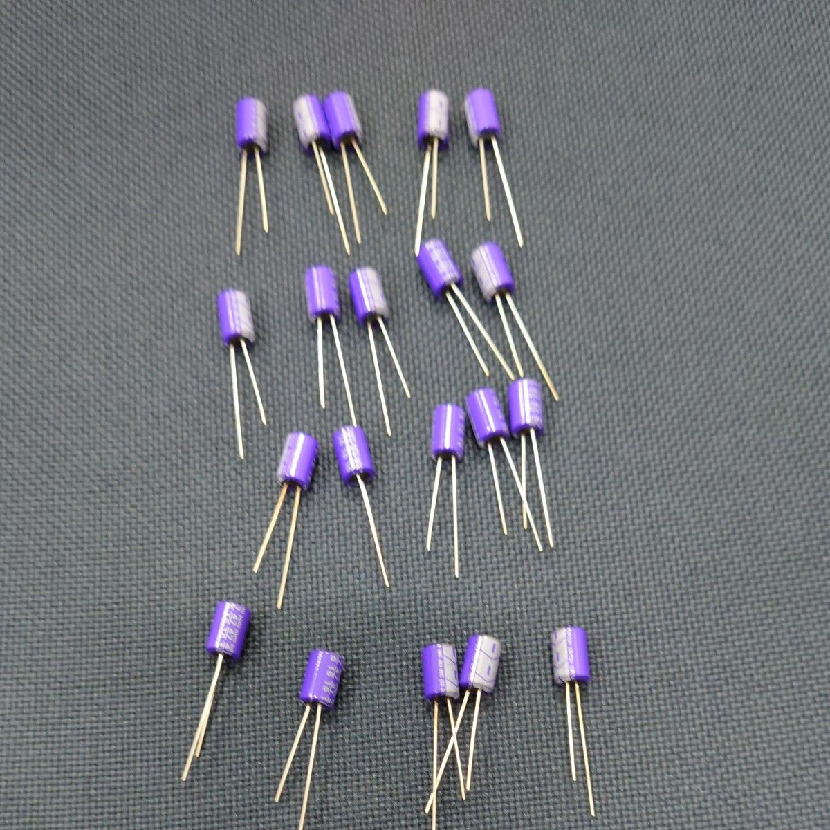 NPNチップトランジスター 2リール 2PD601AR 50V100mA｜Yahoo!フリマ