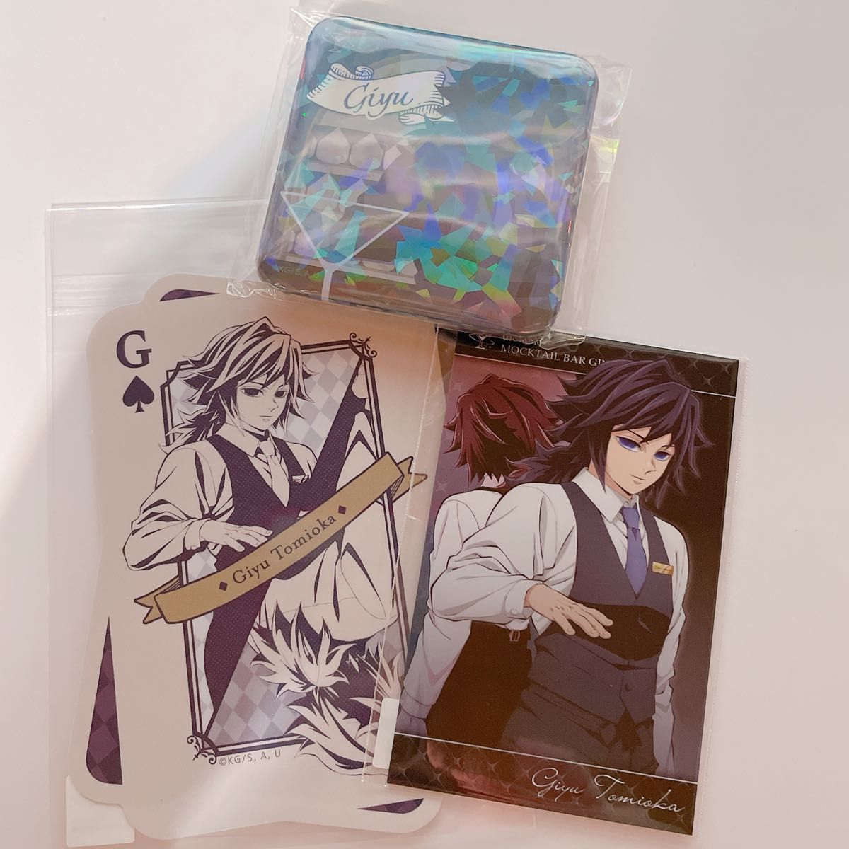 鬼滅の刃 モクテルバー コレクションロト グリッター缶バッジ 冨岡義勇