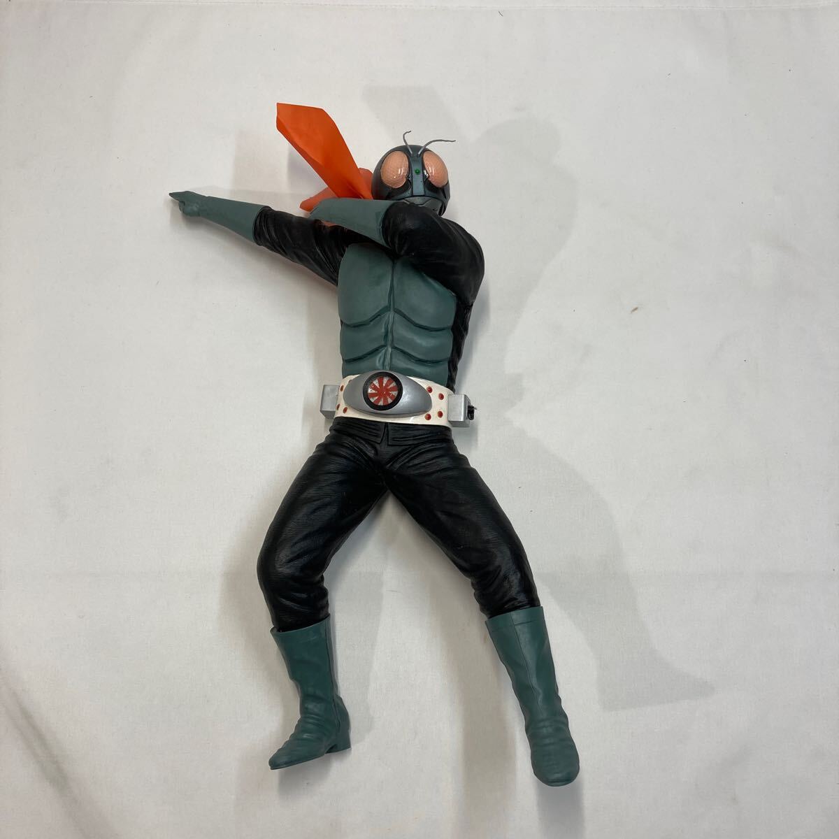 Yahoo!オークション -「ビッグサイズソフビフィギュア 仮面ライダー旧1