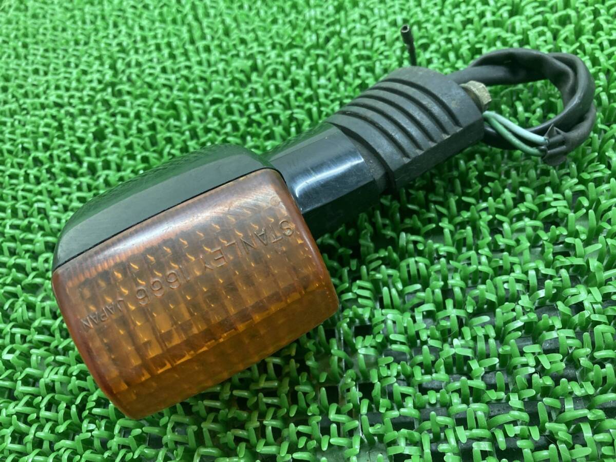 Yahoo!オークション -「cbr400f」(ウインカー) (純正品)の落札相場