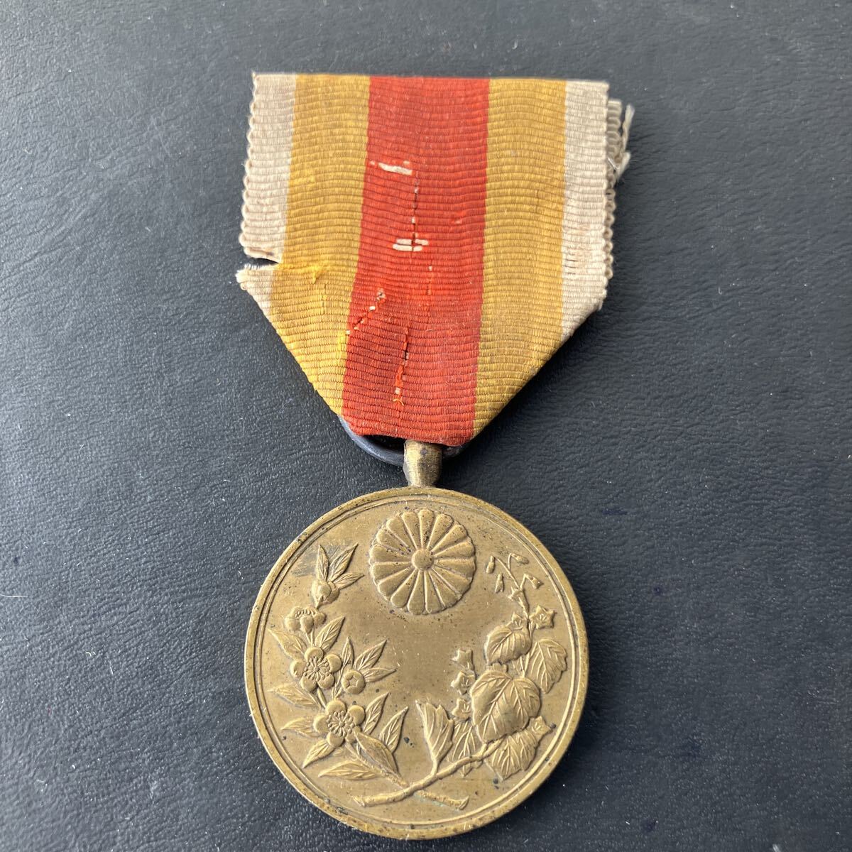 Yahoo!オークション -「韓国併合記念章」の落札相場・落札価格