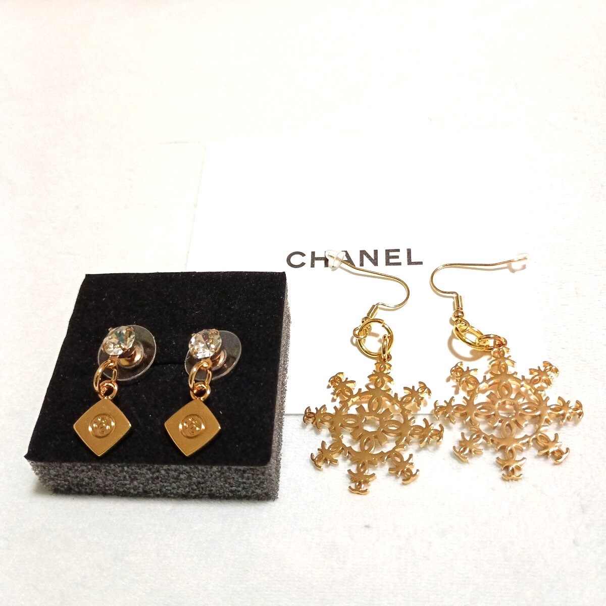 Yahoo!オークション -「雪 結晶」(イヤリング、ピアス) (シャネル)の