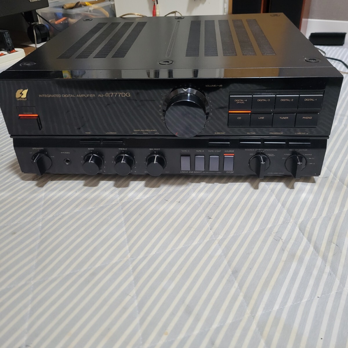 Yahoo!オークション -「sansui au 777」(サンスイ) (一般)の落札相場