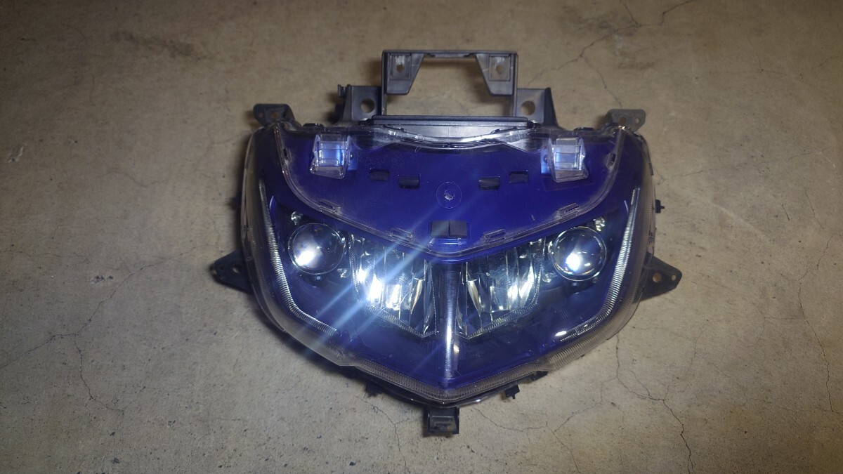 Yahoo!オークション -「マジェスティs」(ヘッドライト) (純正品)の落札