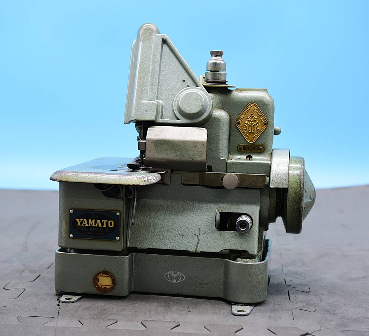 Yahoo!オークション -「ヤマト工業用ロックミシン」(本体) (ミシン)の