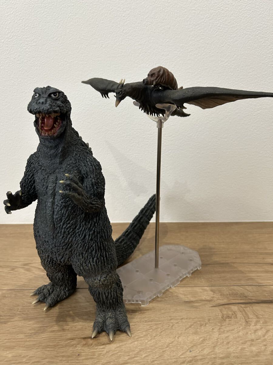 Yahoo!オークション -「東宝大怪獣シリーズ ラドン」(フィギュア) の