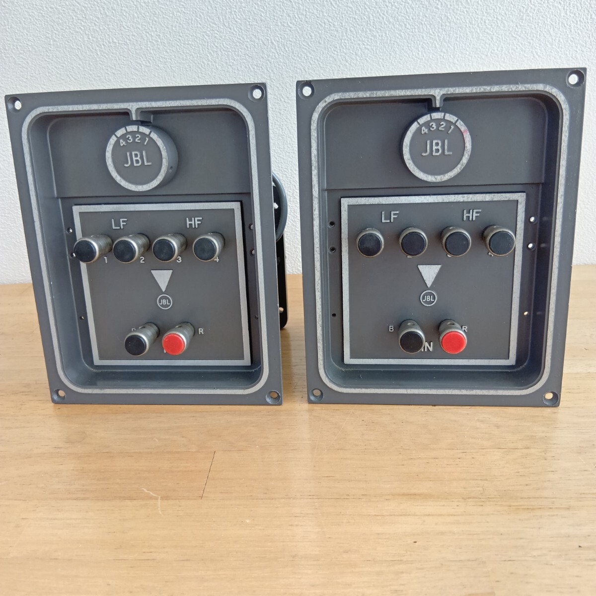 Yahoo!オークション -「jbl3105」の落札相場・落札価格