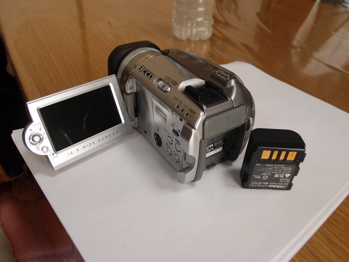 Yahoo!オークション -「3ccd カメラ」(ビクター) (デジタルビデオ