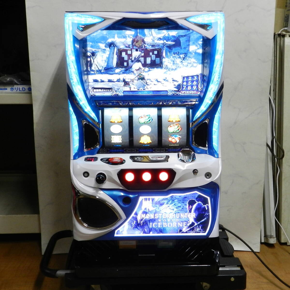 Yahoo!オークション -「モンスターハンターワールド」(パチスロ実機