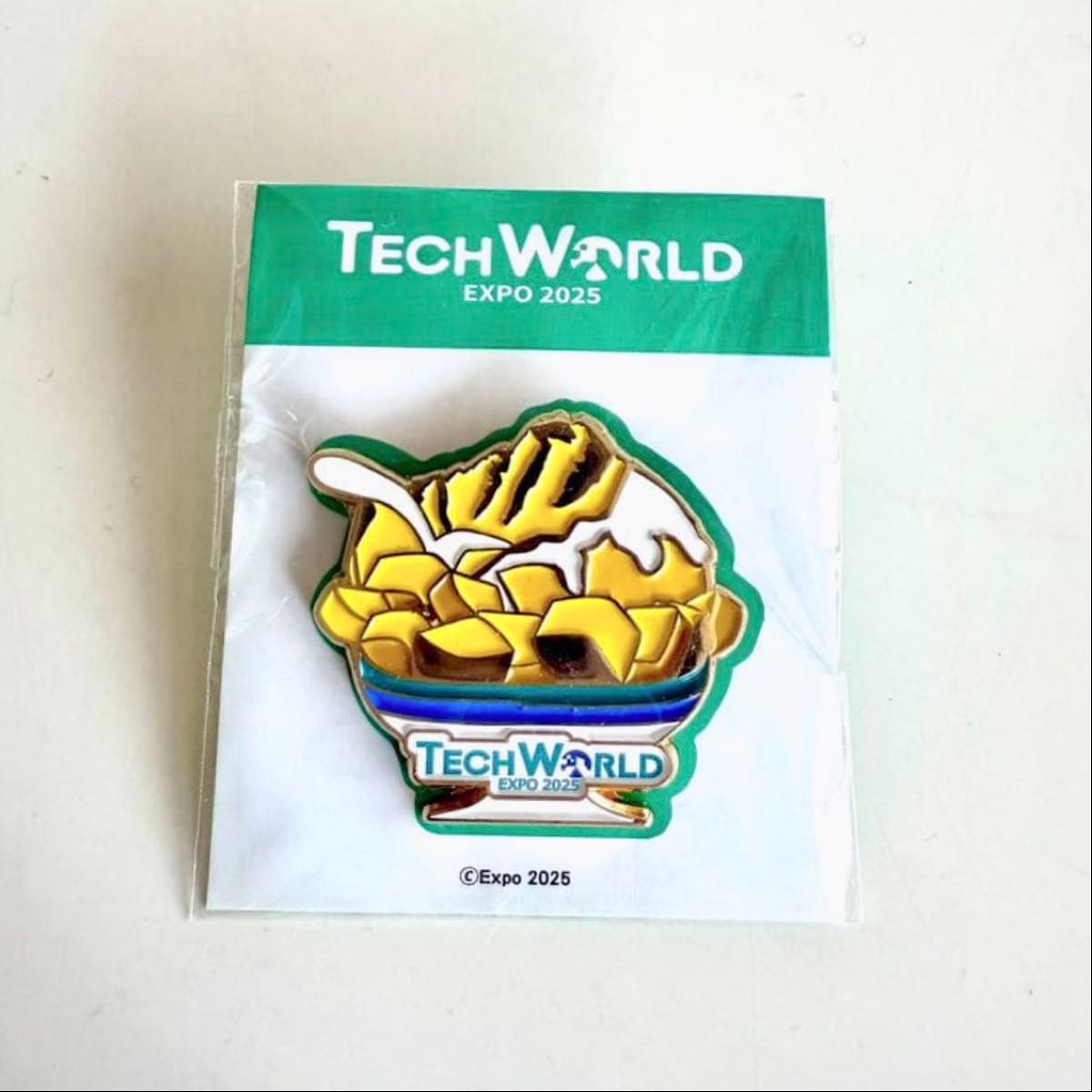 テックワールド TECH WORLD ピンバッチ 関西万博 EXPO2025 非売品