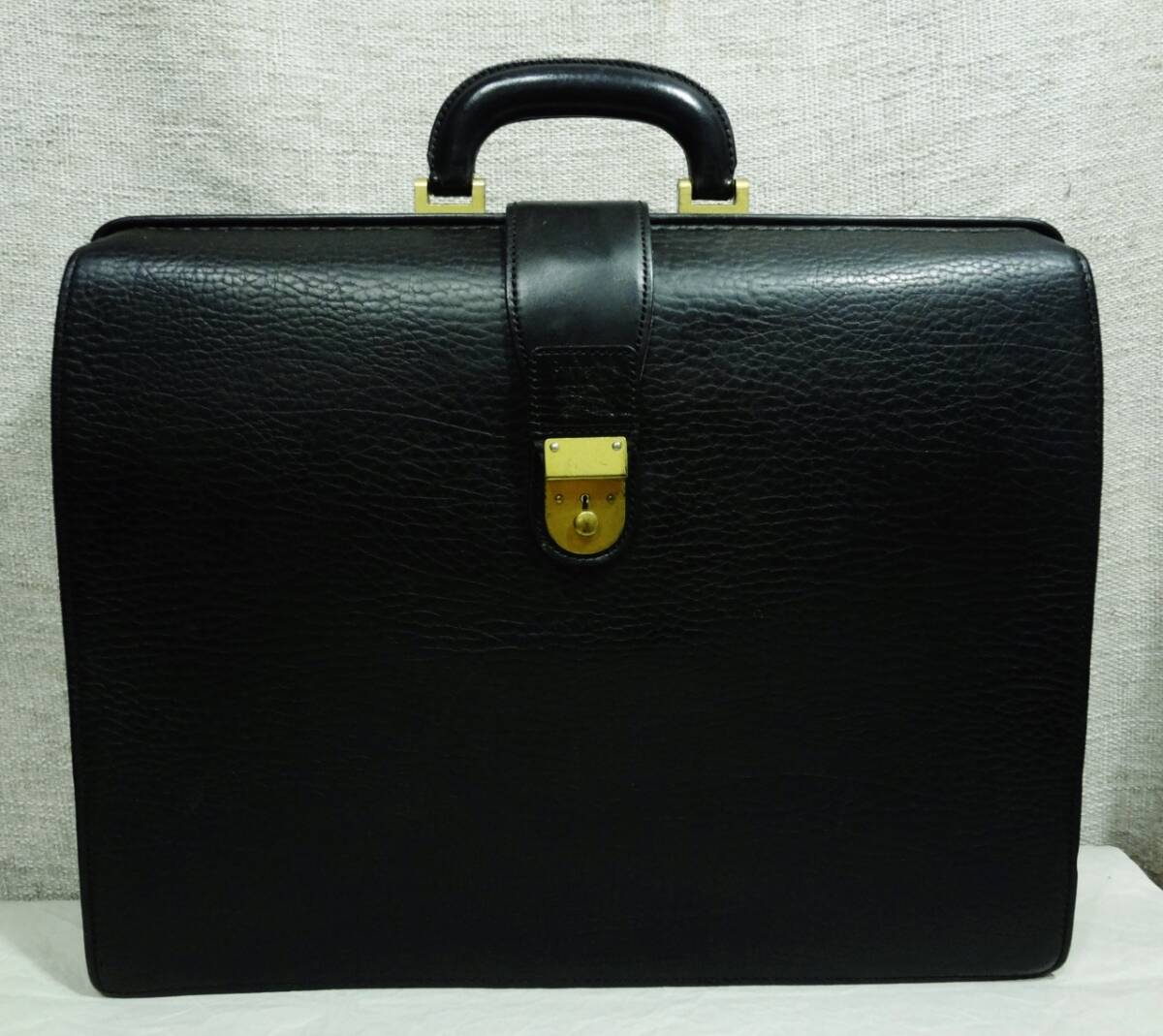 Yahoo!オークション -「バーバリー ダレスバッグ」の落札相場・落札価格