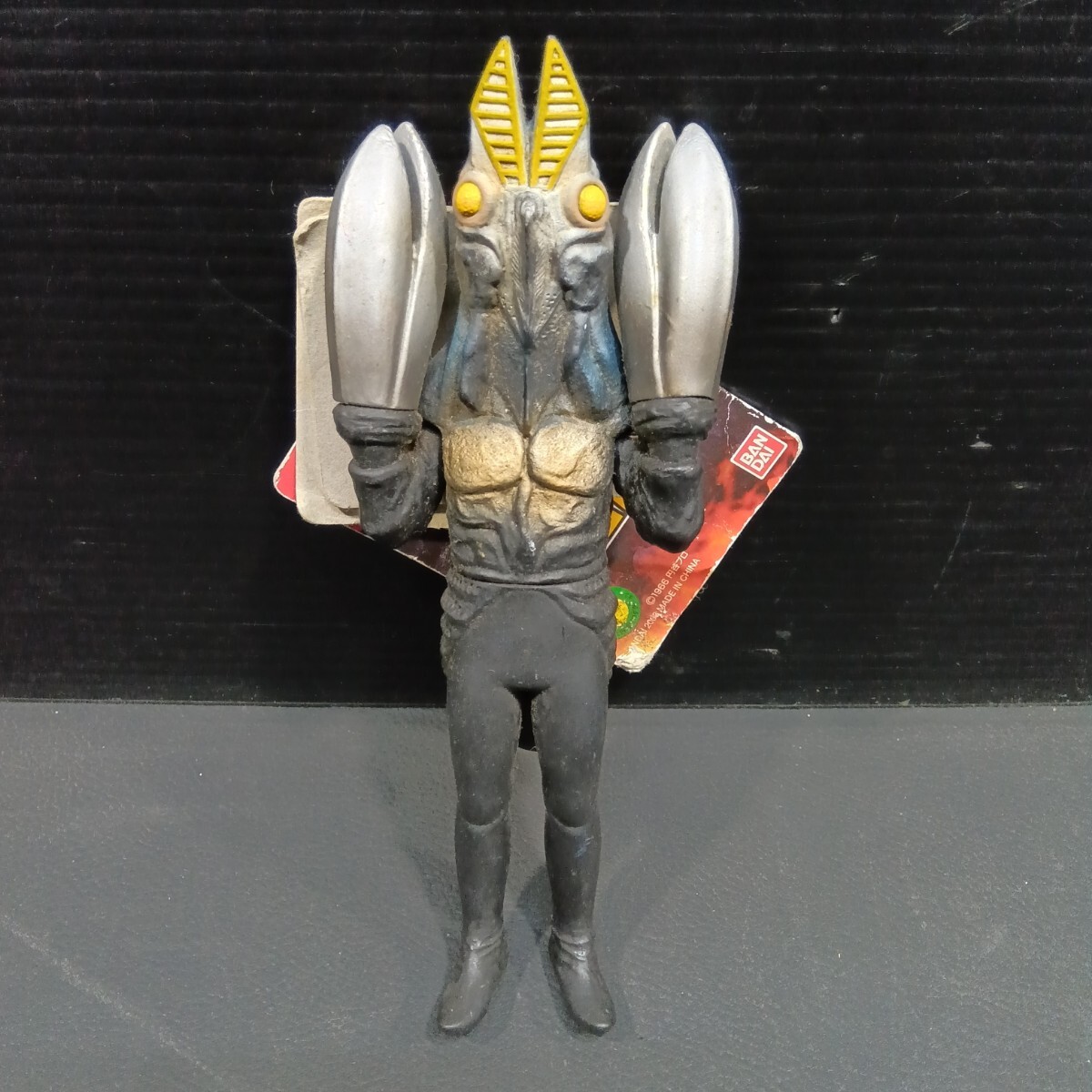 Yahoo!オークション -「(タグ ラベル)」(バルタン星人) (怪獣、宇宙人