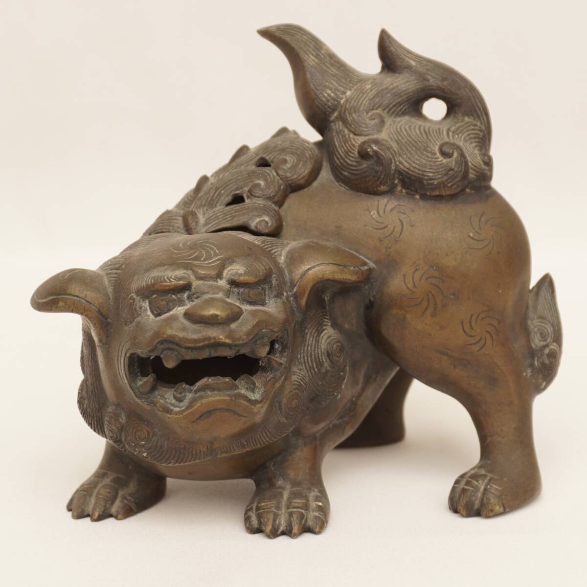 Yahoo!オークション -「古銅獅子香炉」の落札相場・落札価格