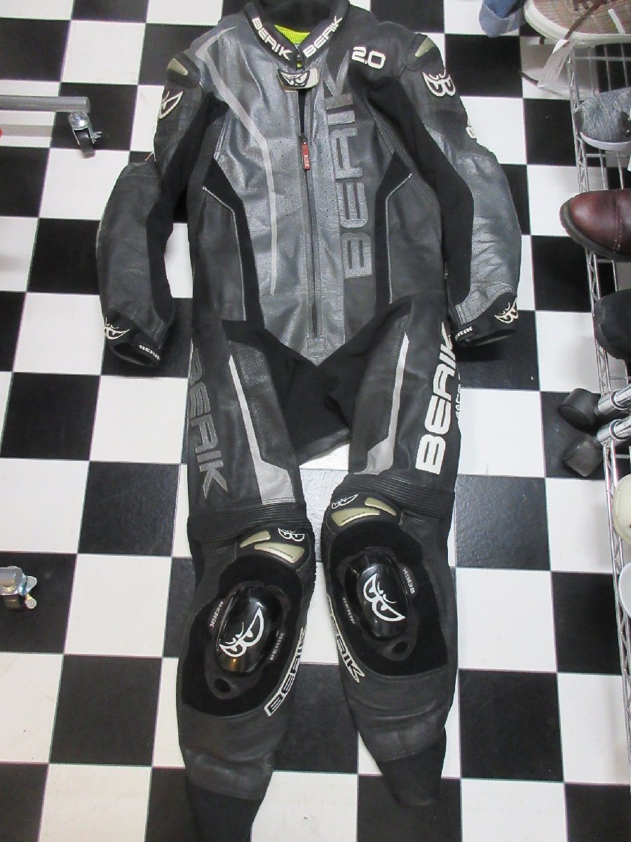 Yahoo!オークション -「berik lw」(Lサイズ) (革ツナギ)の落札相場