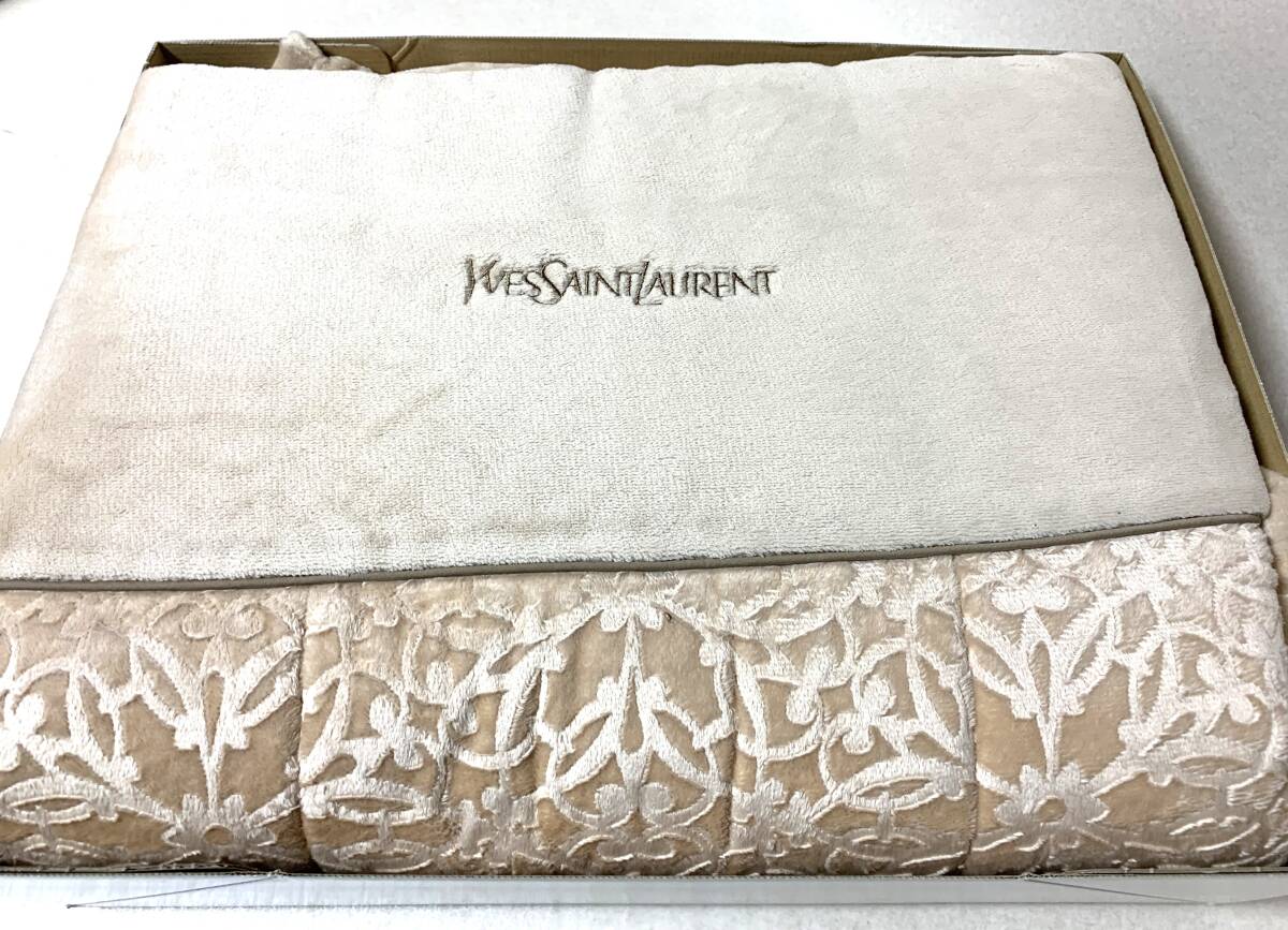 Yahoo!オークション -「サンローラン」(肌布団) (布団)の落札相場