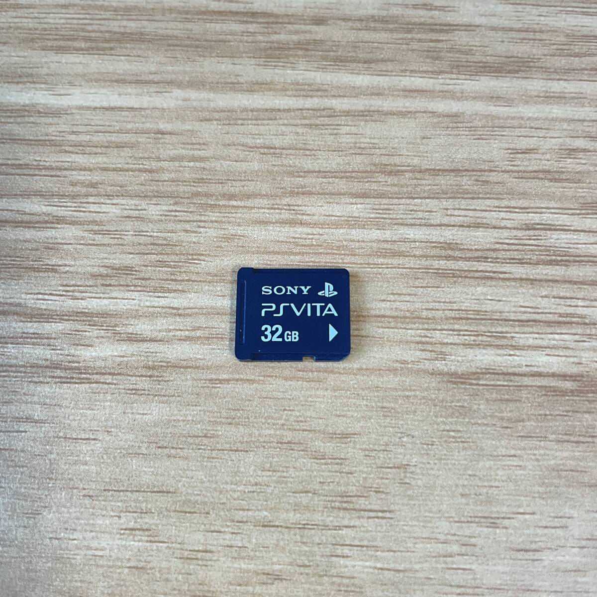 Yahoo!オークション -「psvita 32gb」の落札相場・落札価格