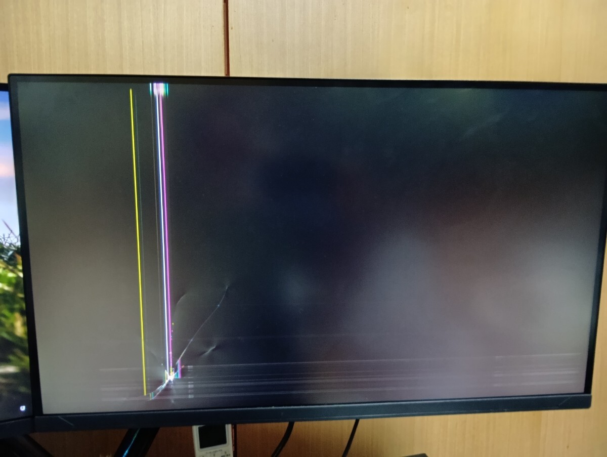 Yahoo!オークション -「液晶 割れ」(モニタ) (周辺機器)の落札相場