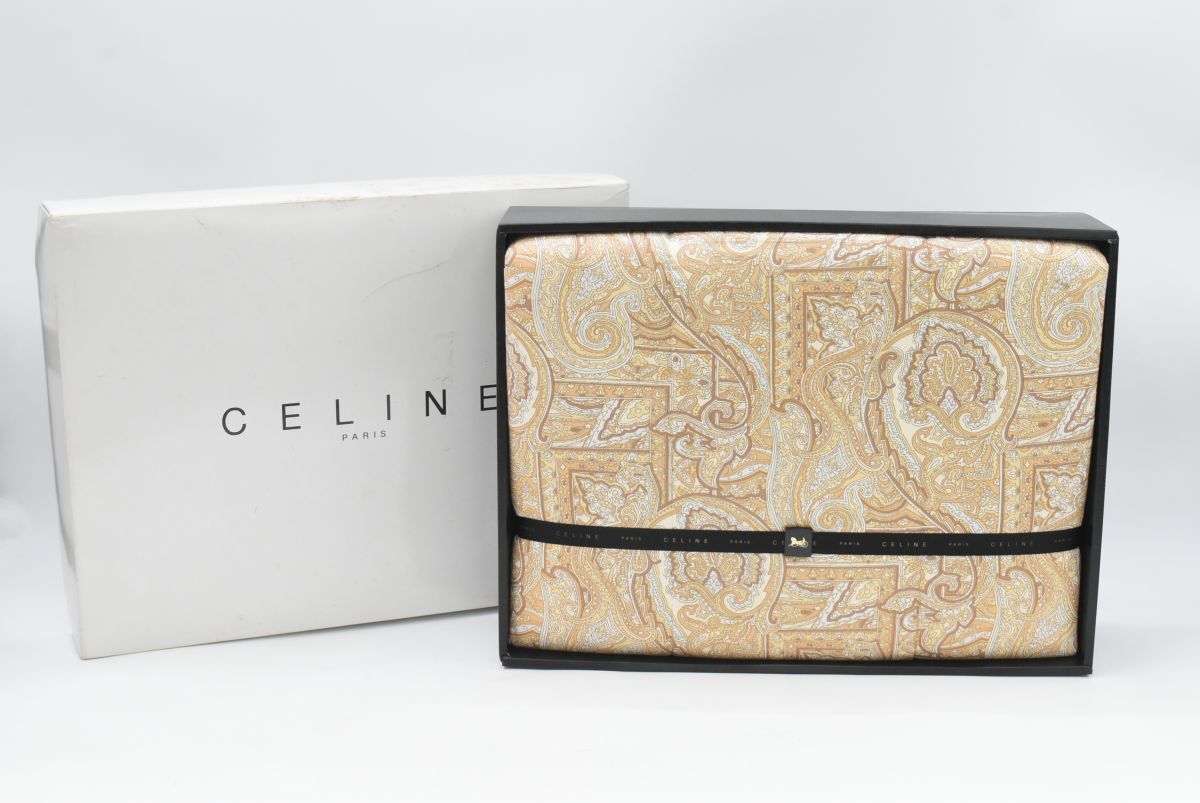 Yahoo!オークション -「セリーヌ 肌掛け」の落札相場・落札価格