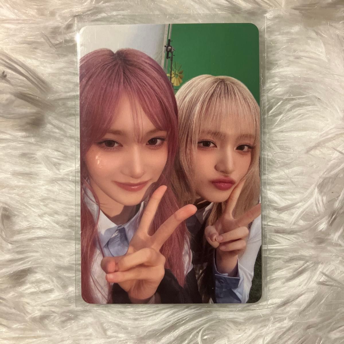 公式 新品】IVE リズ イソ ケミ トレカ ファンミ ペンミ 公式 MAGAZINE