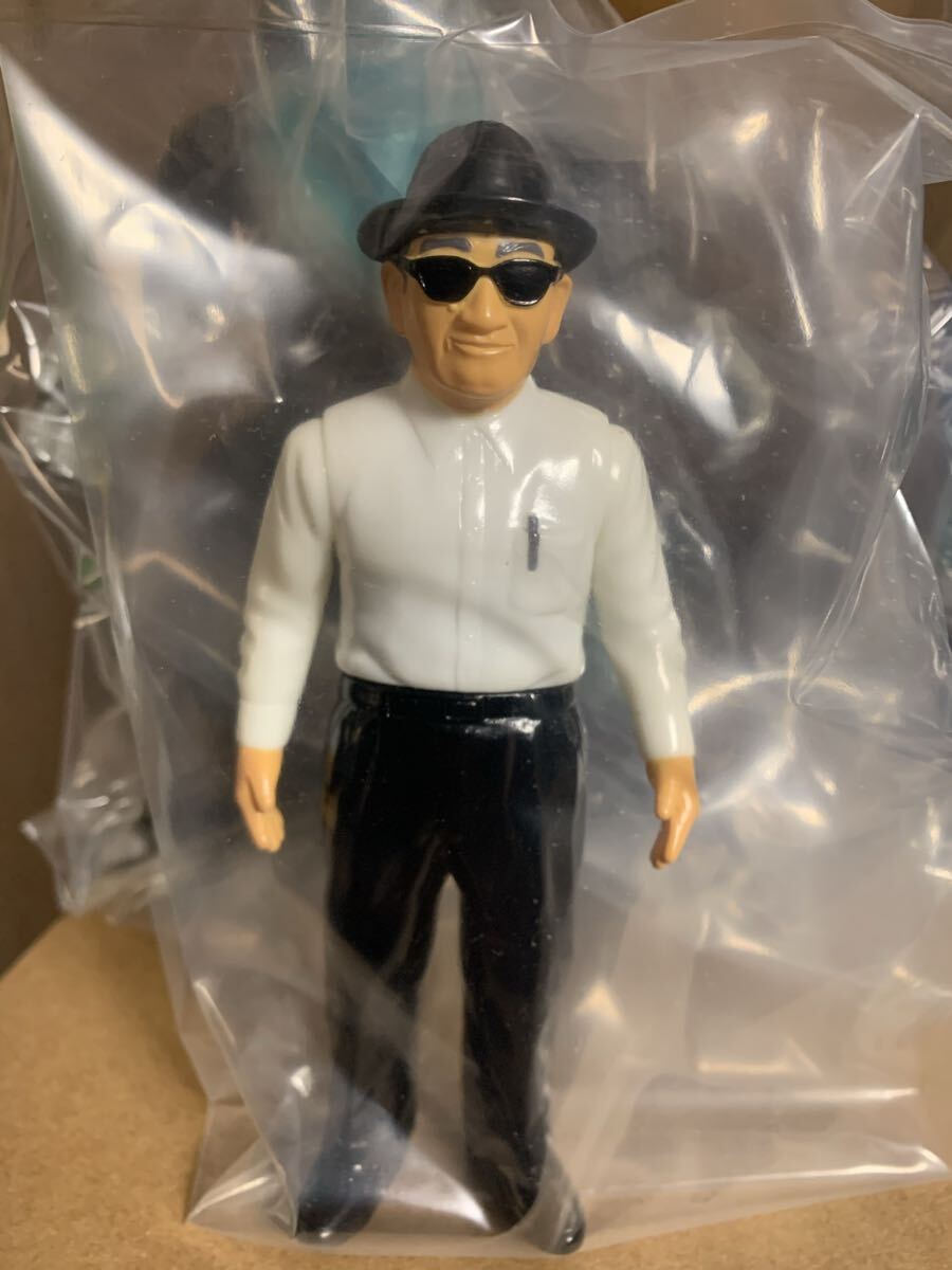 Yahoo!オークション -「円谷英二生誕100年記念ソフビ」の落札相場