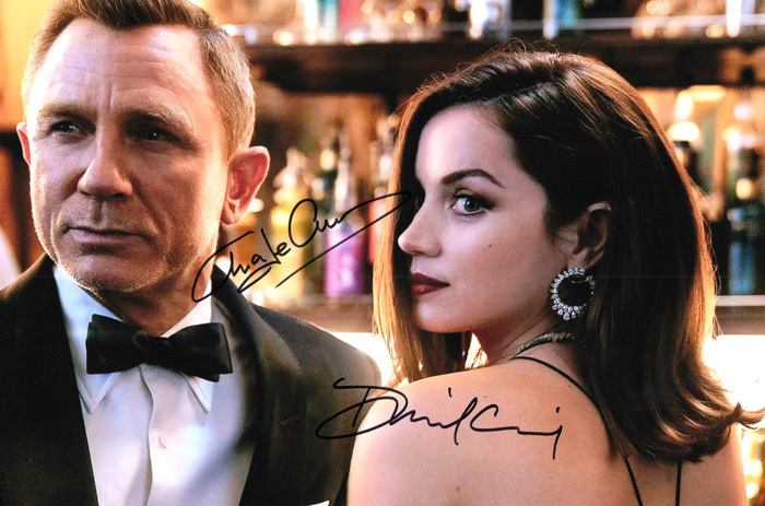 Yahoo!オークション -「ダニエルクレイグ サイン」の落札相場・落札価格