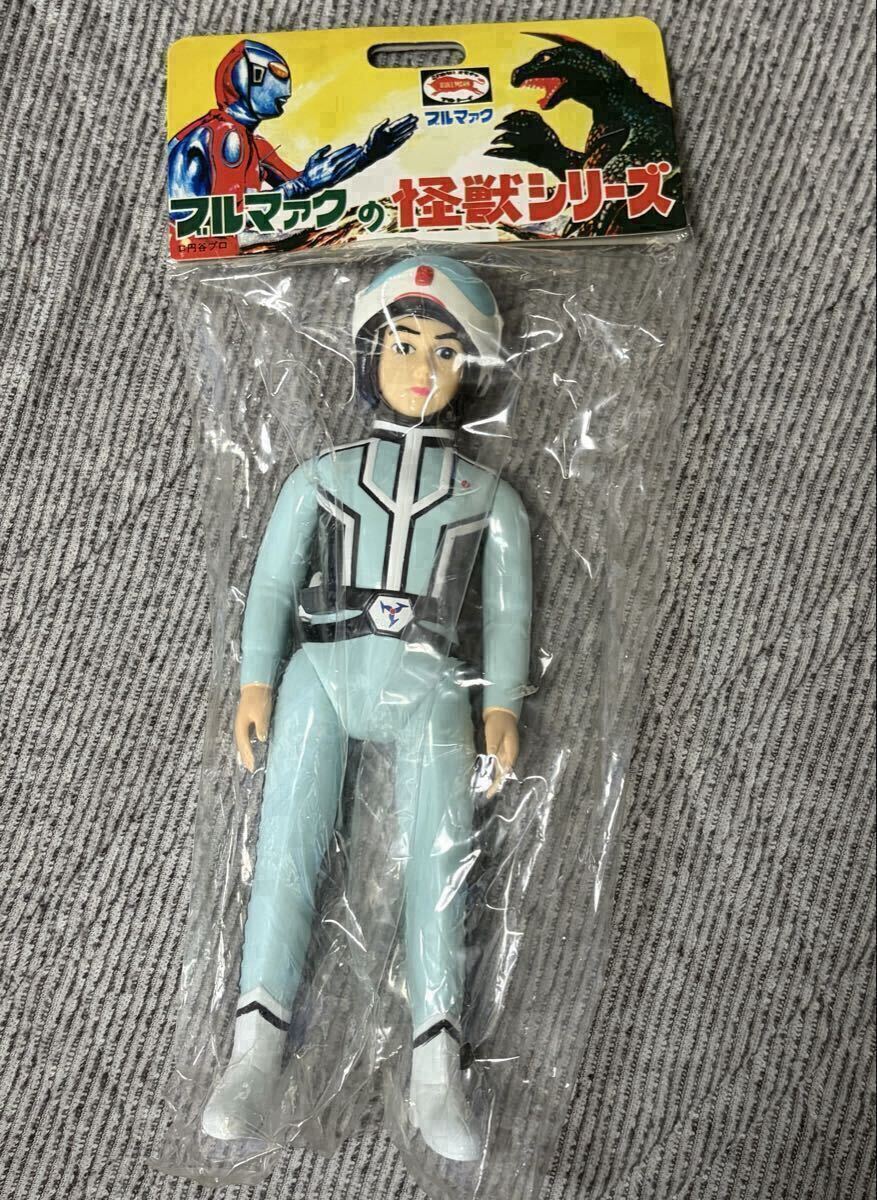 Yahoo!オークション -「ウルトラ警備隊 ソフビ」の落札相場・落札価格