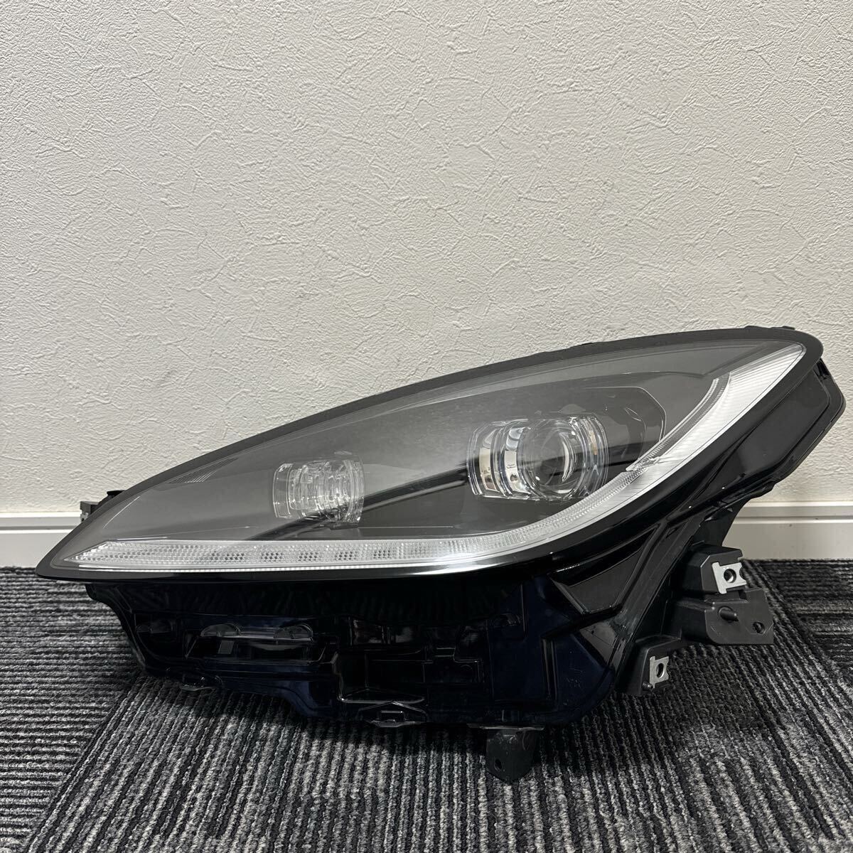 Yahoo!オークション -「gr86ヘッドライト」の落札相場・落札価格