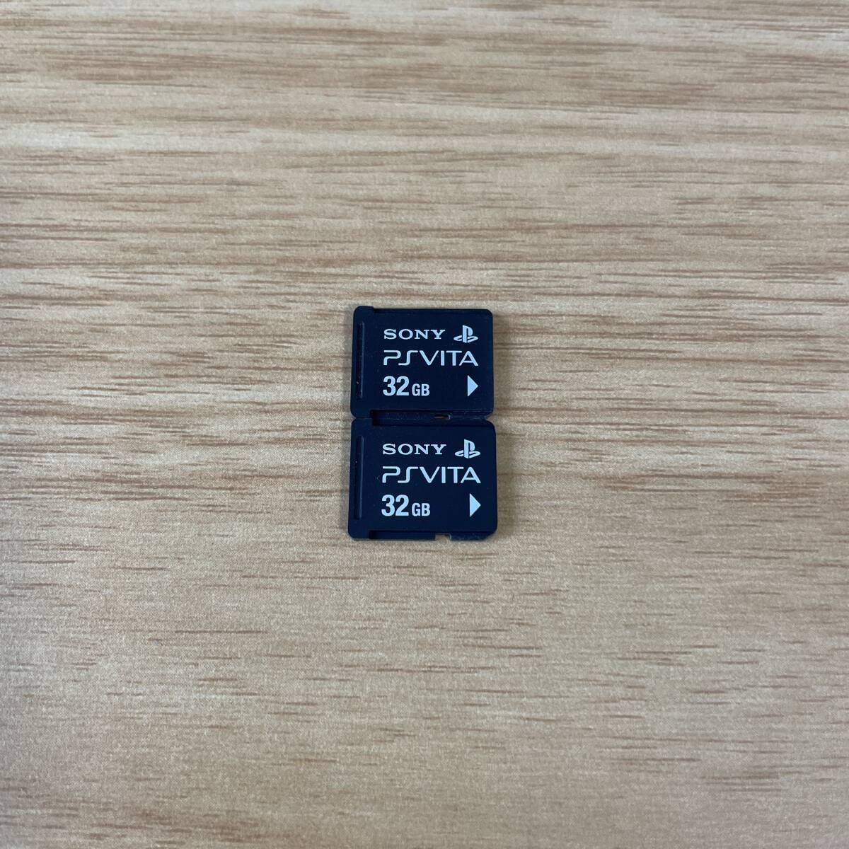 Yahoo!オークション -「psvita 32gb」の落札相場・落札価格