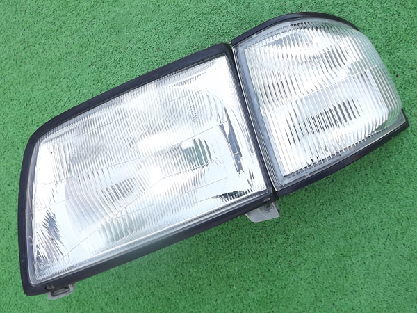 Yahoo!オークション -「ボンゴ」(ヘッドライト) (マツダ用)の落札相場