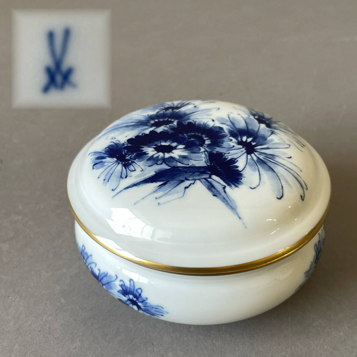 Yahoo!オークション -「マイセン 小物入れ」の落札相場・落札価格