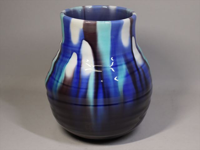 Yahoo!オークション -「徳田八十吉 三代」(花器、壷) (九谷)の落札相場