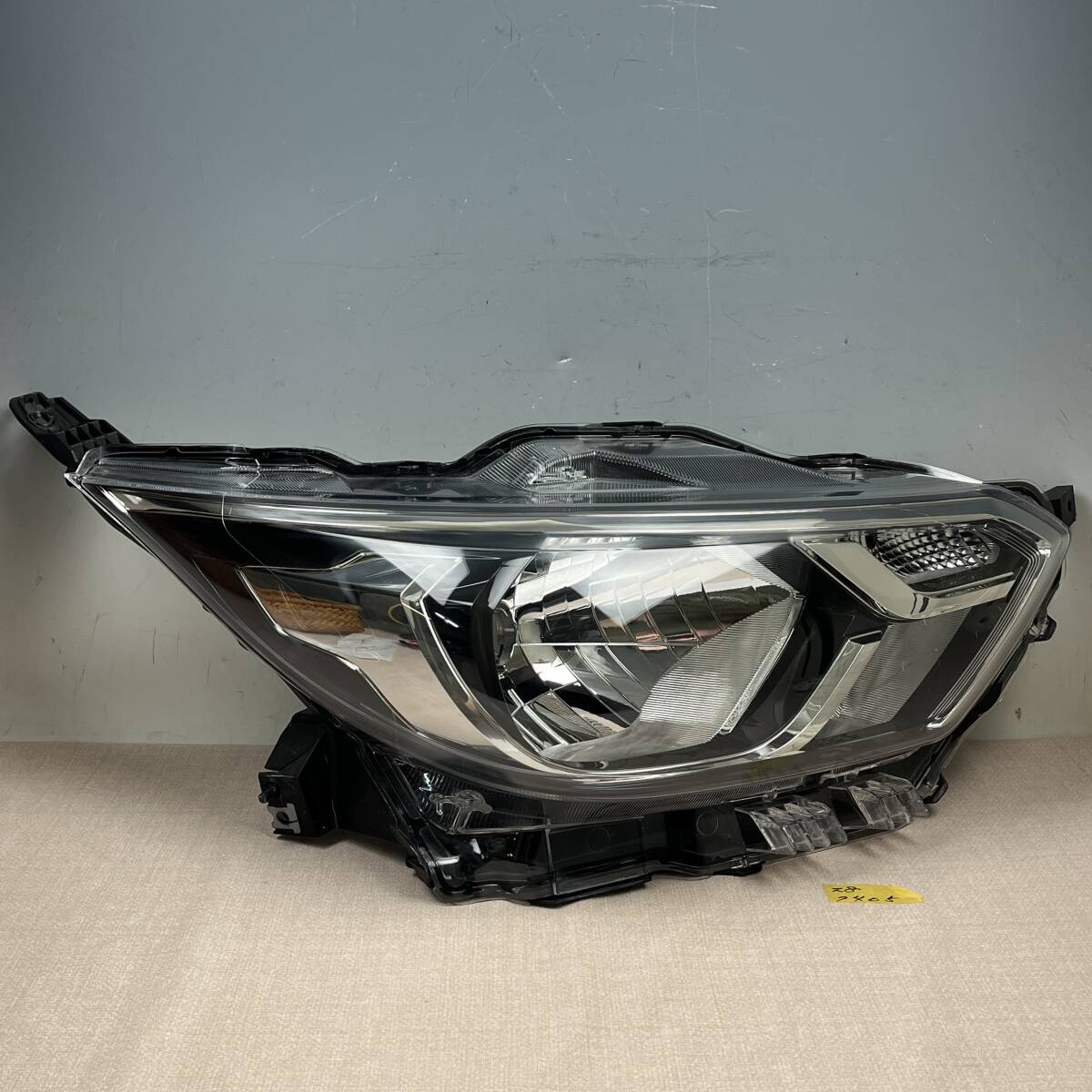 Yahoo!オークション -「日産デイズヘッドライト」の落札相場・落札価格