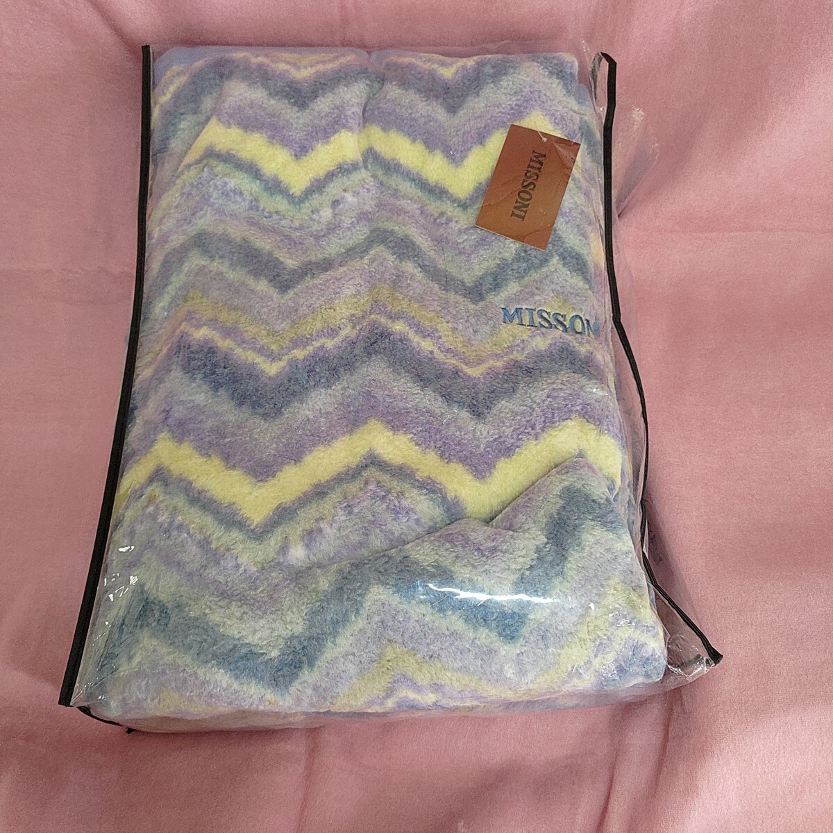 2026年最新】Yahoo!オークション -ミッソーニ 毛布の中古品・新品・未