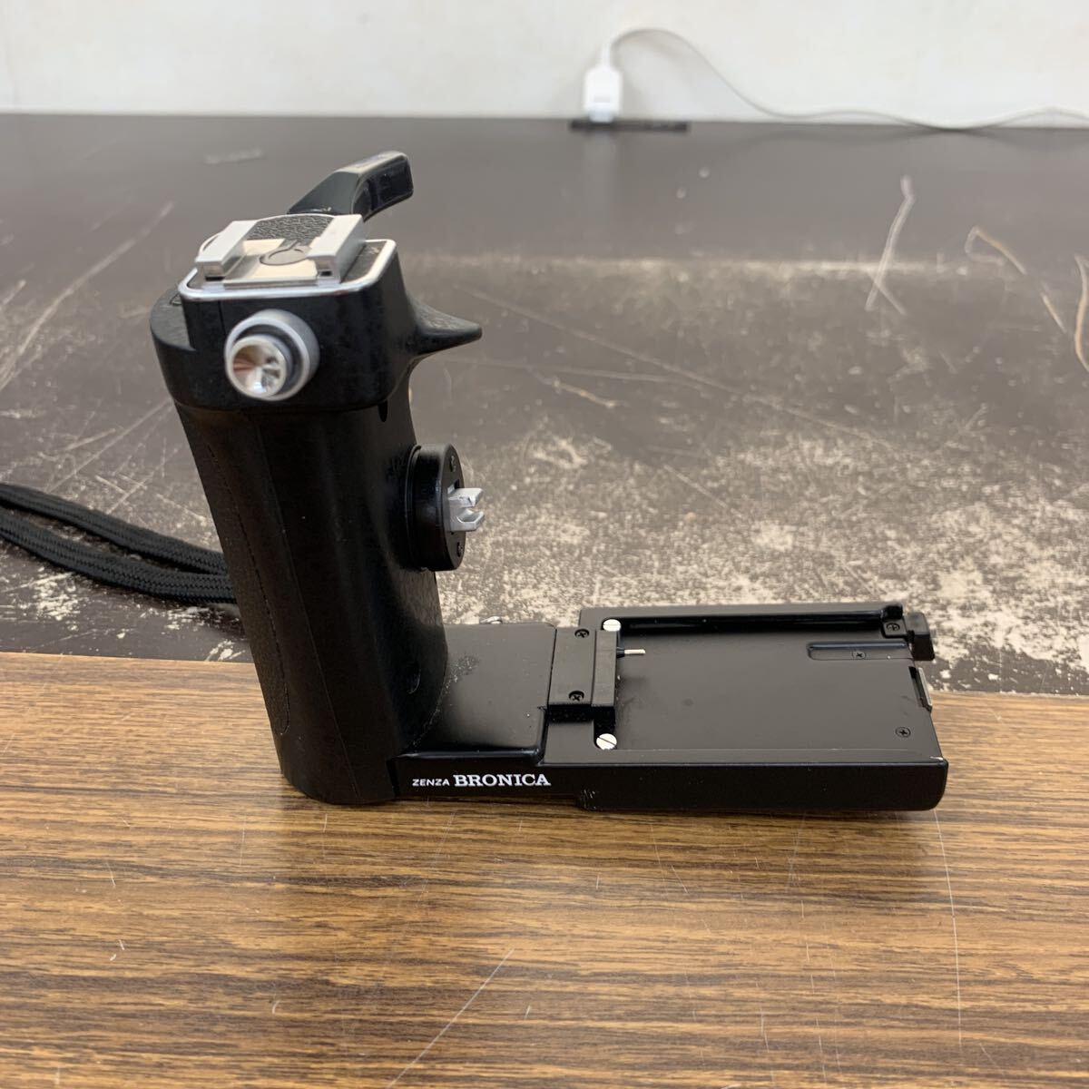Yahoo!オークション -「zenza bronica グリップ」の落札相場・落札価格