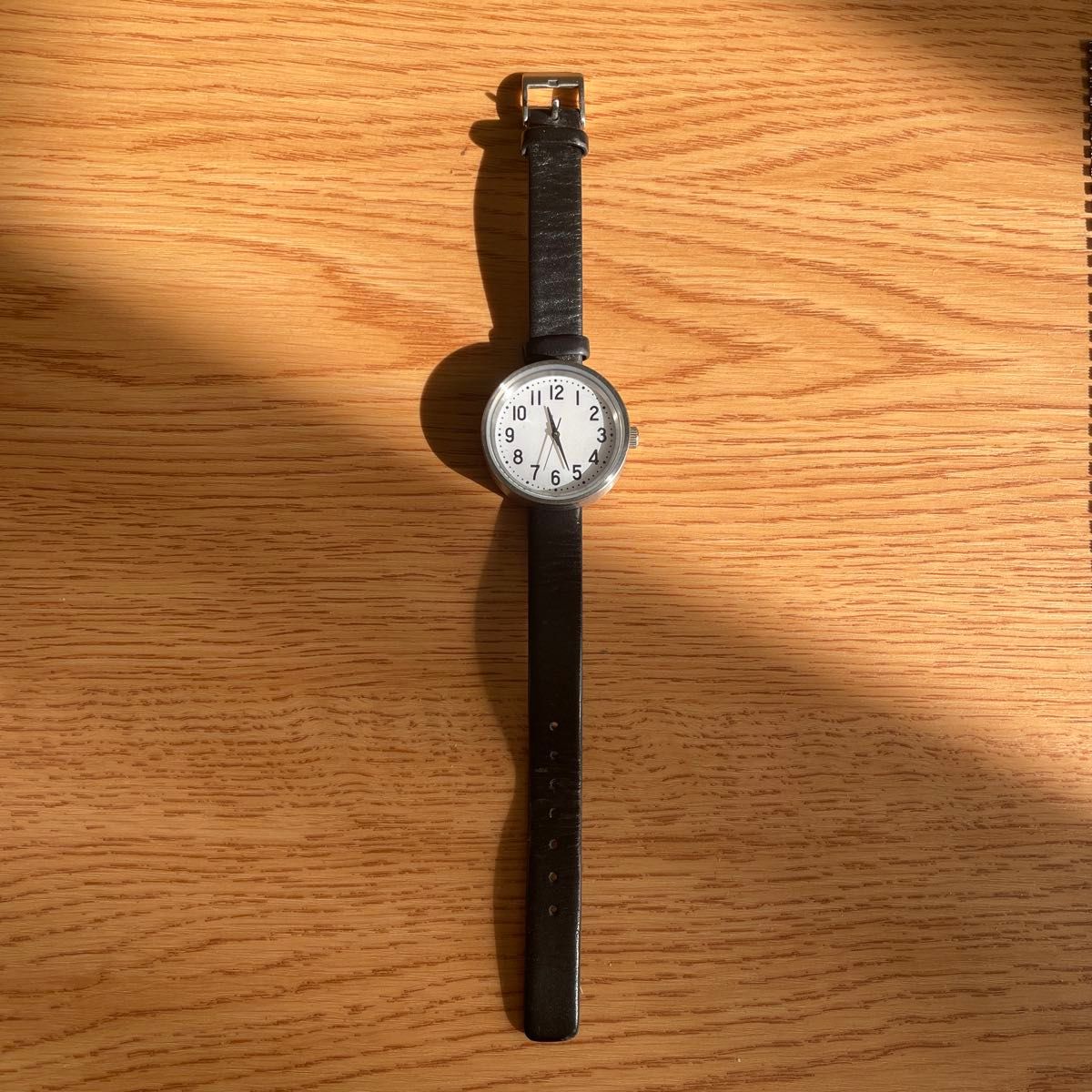 無印良品ソーラー公園の腕時計(大) 定価19900円の品 ローランド愛用品