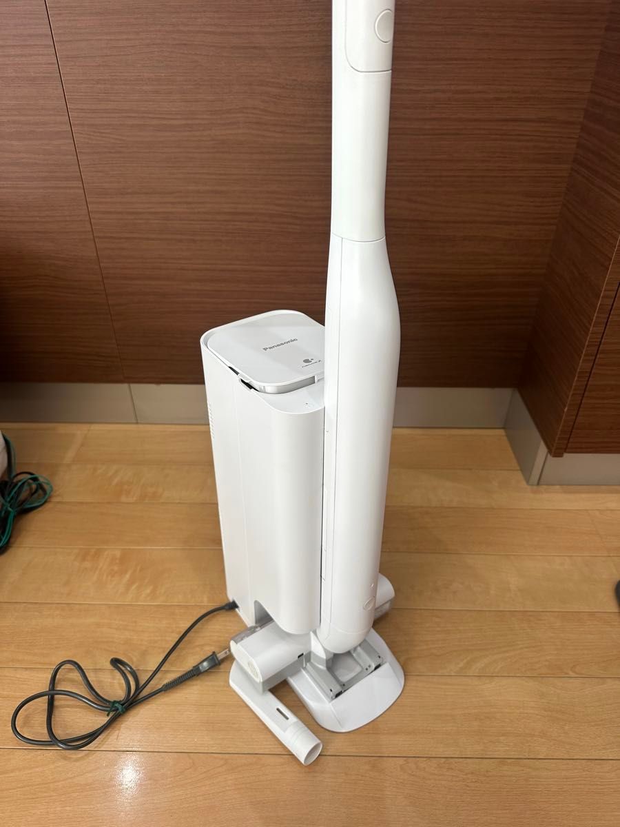 Panasonic MC-RM10-W 床拭きロボット掃除機 ホワイト｜Yahoo!フリマ