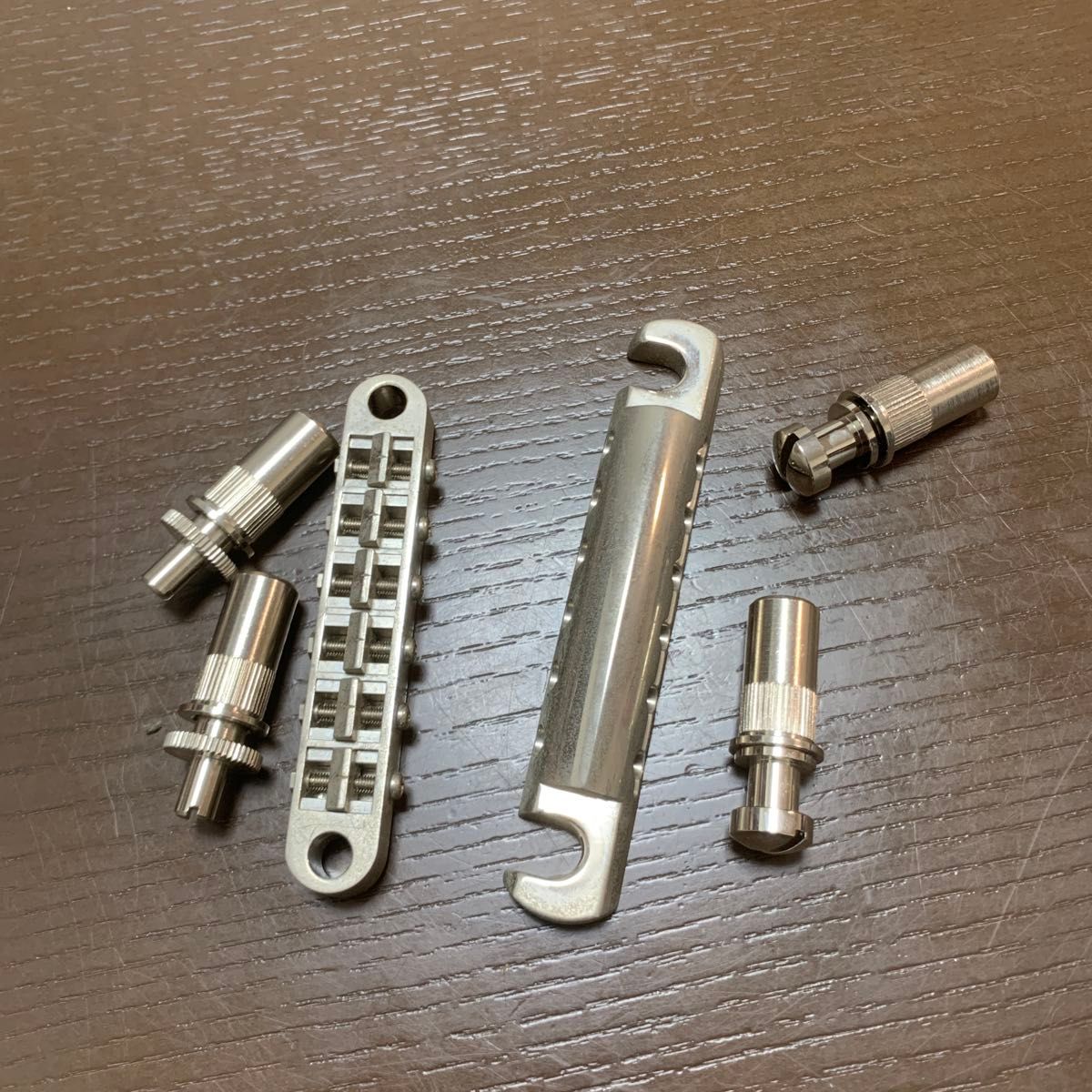 Epiphone Casino 65（寺田製）純正ブランコテールピース ニッケル ネジ