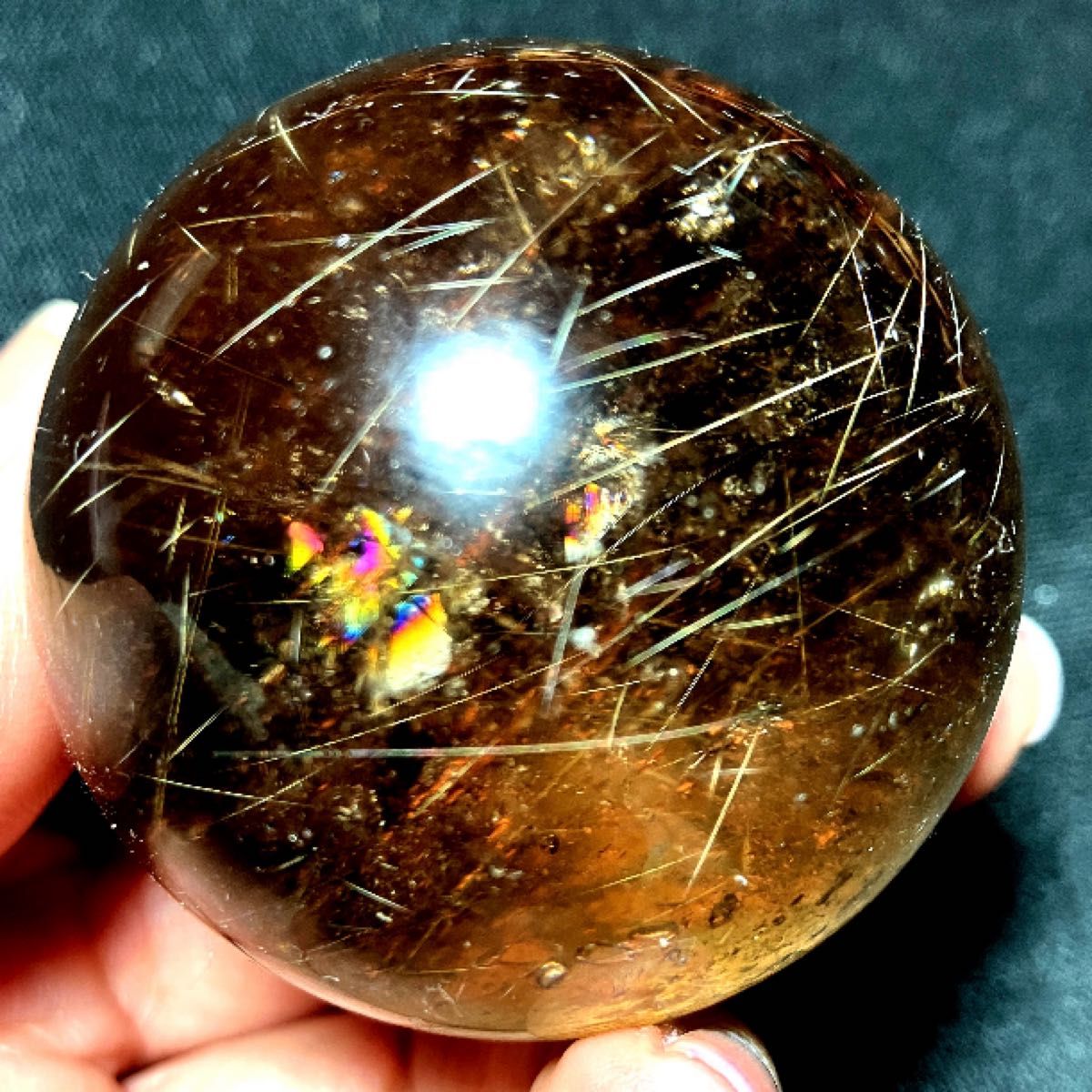 超大玉 62mm 虹入りゴールドルチルクォーツ 丸玉 スフィア 金針水晶