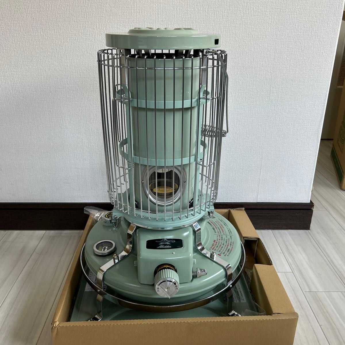 Aladdin アラジン 石油ストーブ CAP-U2801（G）｜Yahoo!フリマ（旧