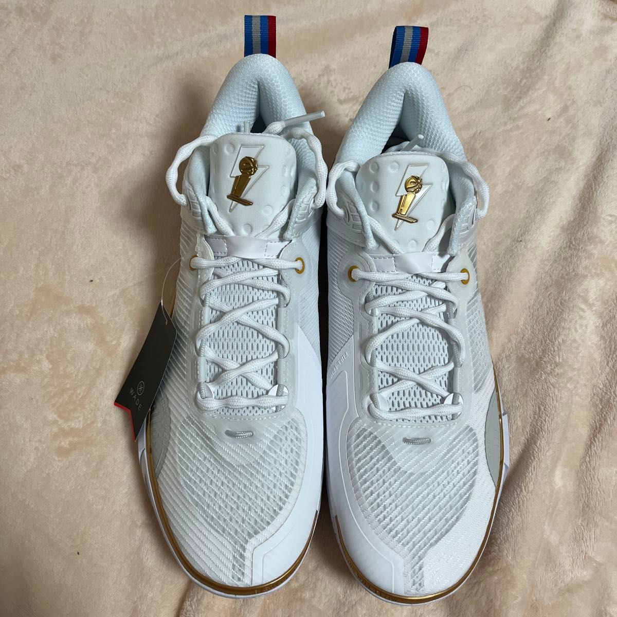 NIKE KOBE マンバフォーカス 29 5 白金 バスケットシューズ｜Yahoo