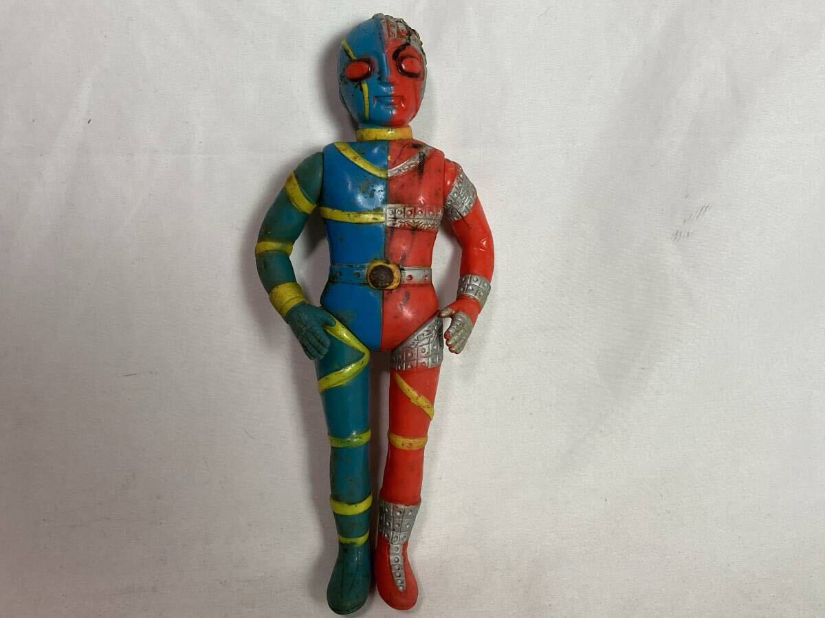 Yahoo!オークション -「キカイダー ソフビ タカトク」の落札相場・落札価格