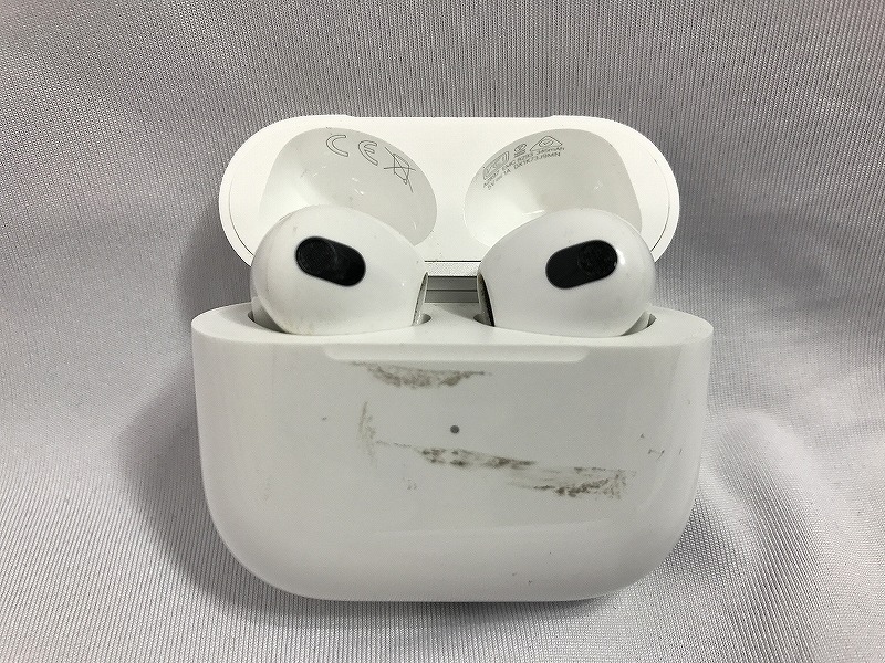 Apple AirPods 第3世代 Lightning充電ケース付き MPNY3J/A