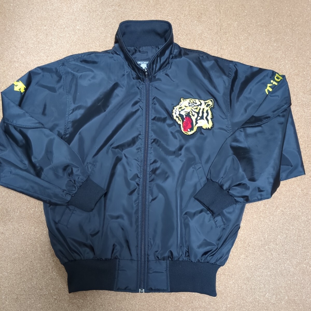 2026年最新】Yahoo!オークション -阪神タイガース ジャケットの中古品