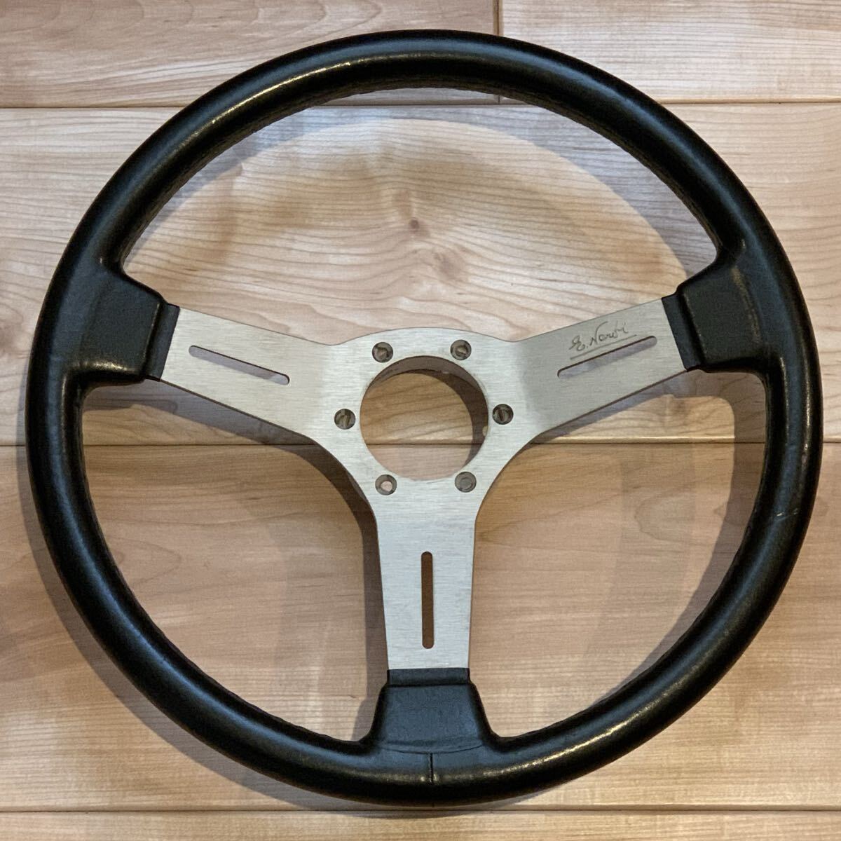 NARDI CLASSIC 360mm ナルディ クラシック 36パイ スムースレザー