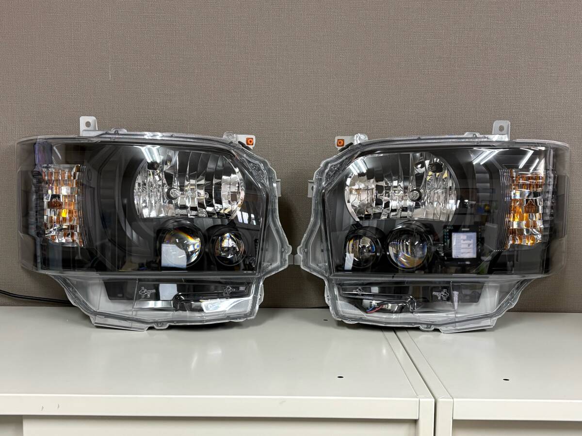 Yahoo!オークション -「ハイエース純正 新車外し」(ヘッドライト