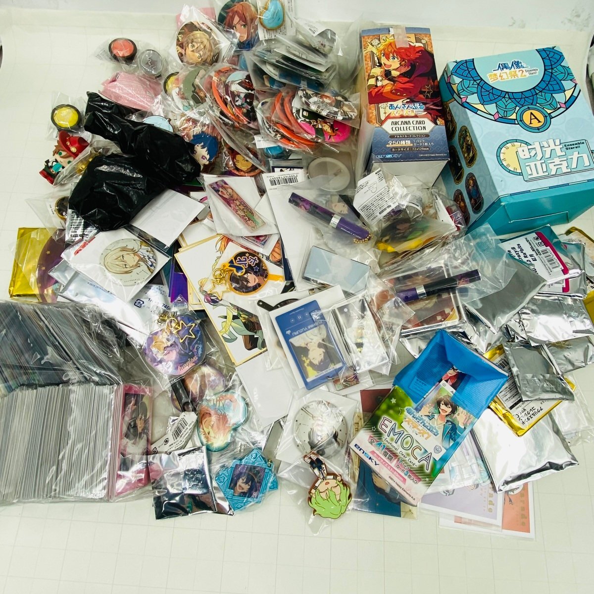 Yahoo!オークション -「あんスタ 缶バッジ」の落札相場・落札価格