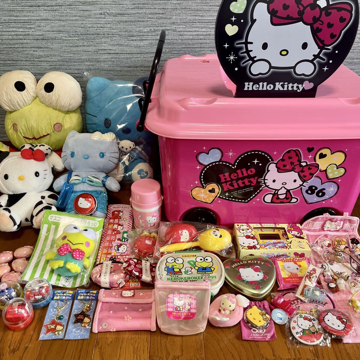 Yahoo!オークション -「ご当地キティぬいぐるみ」の落札相場・落札価格