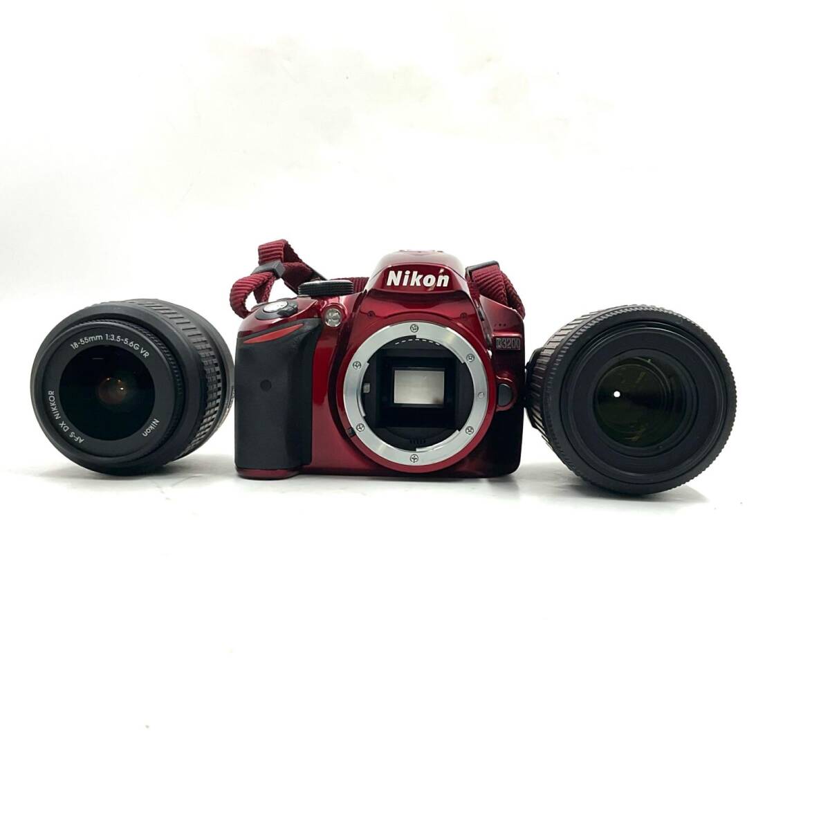 ニコン D3200 200mm ダブルズームキット [レッド] オークション比較