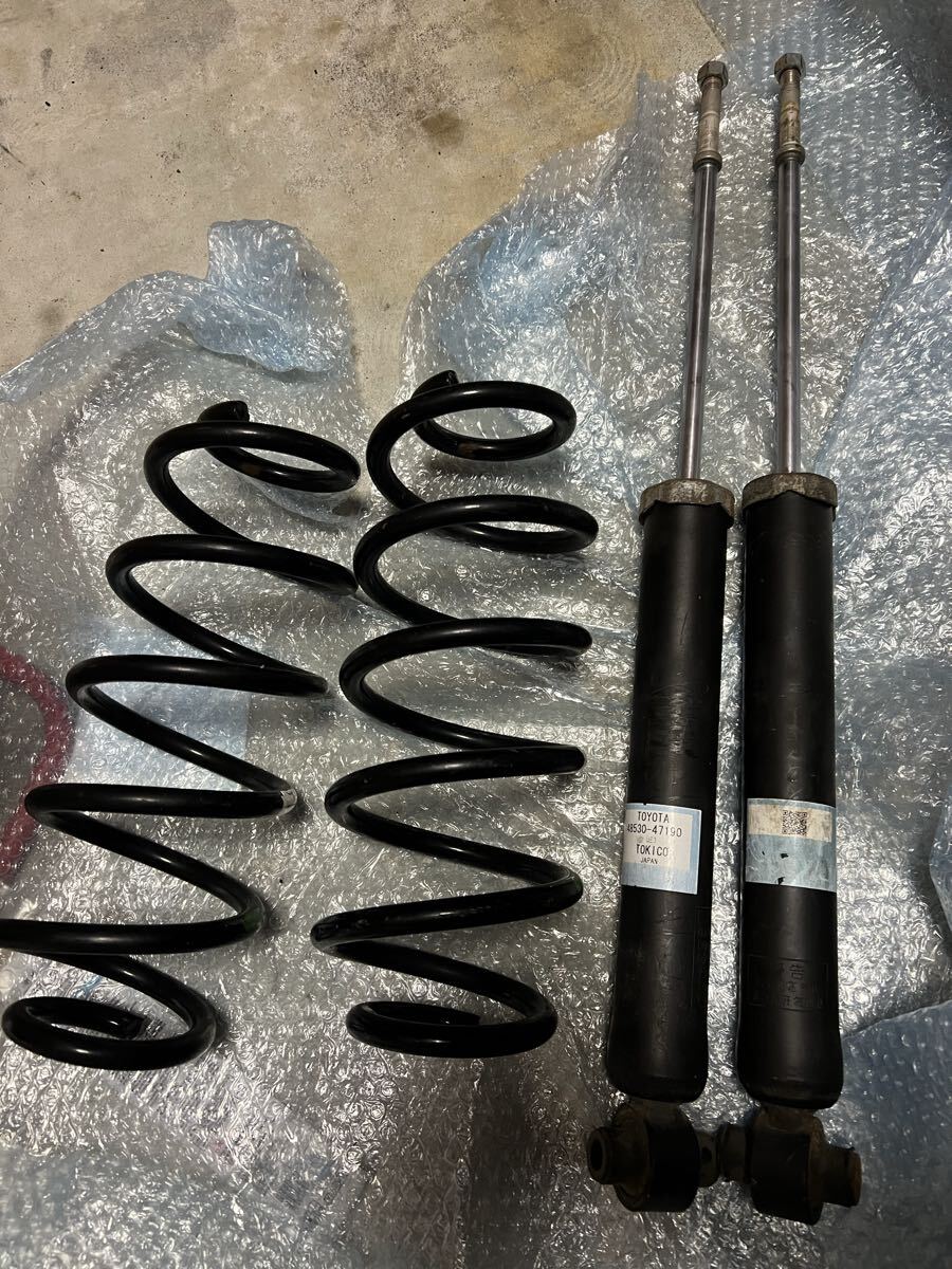 2026年最新】Yahoo!オークション -プリウスα(ショックアブソーバー)の